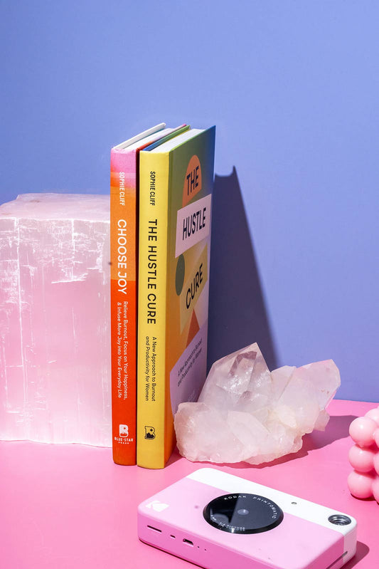 The Hustle Cure - A New Approach to Burnout and Productivity for Women